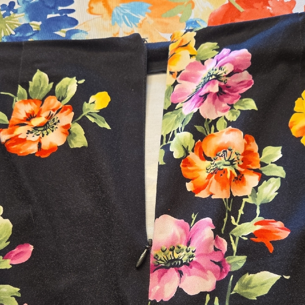 Jones New York Black Floral Skirt - Picture 6 of 9